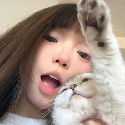 女主角